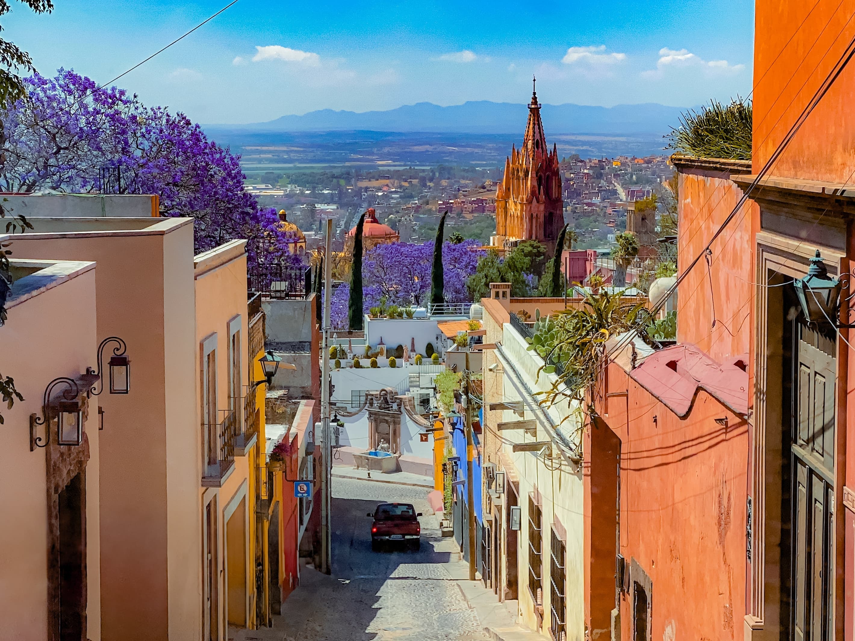 San Miguel de Allende real estate and architecture