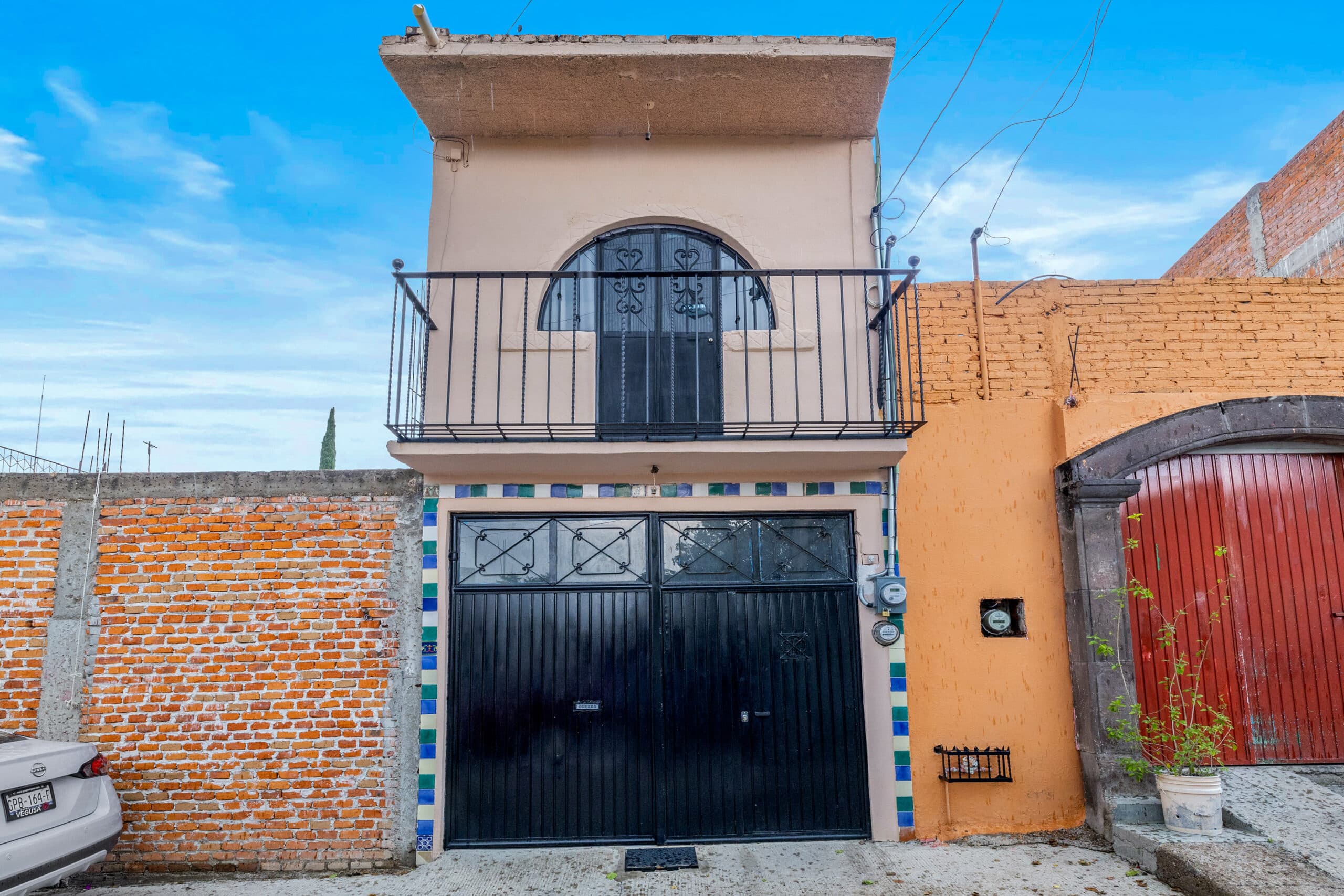 Casa Perritos Blancos