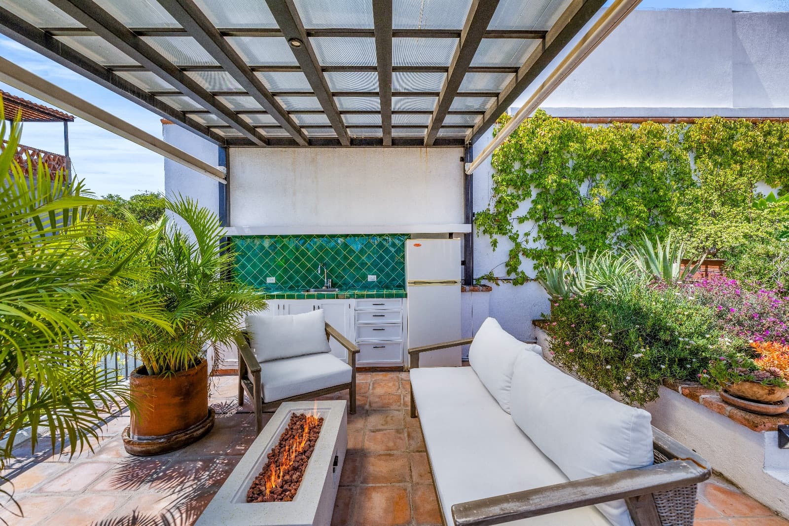 Casa Refugio — San Antonio, San Miguel de Allende — photo 20 — sophisticated rooftop entertaining oasis