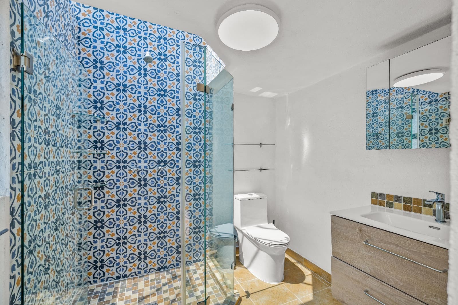 Casa Refugio — San Antonio, San Miguel de Allende — photo 19 — artisanal tilework, spa-inspired ensuite