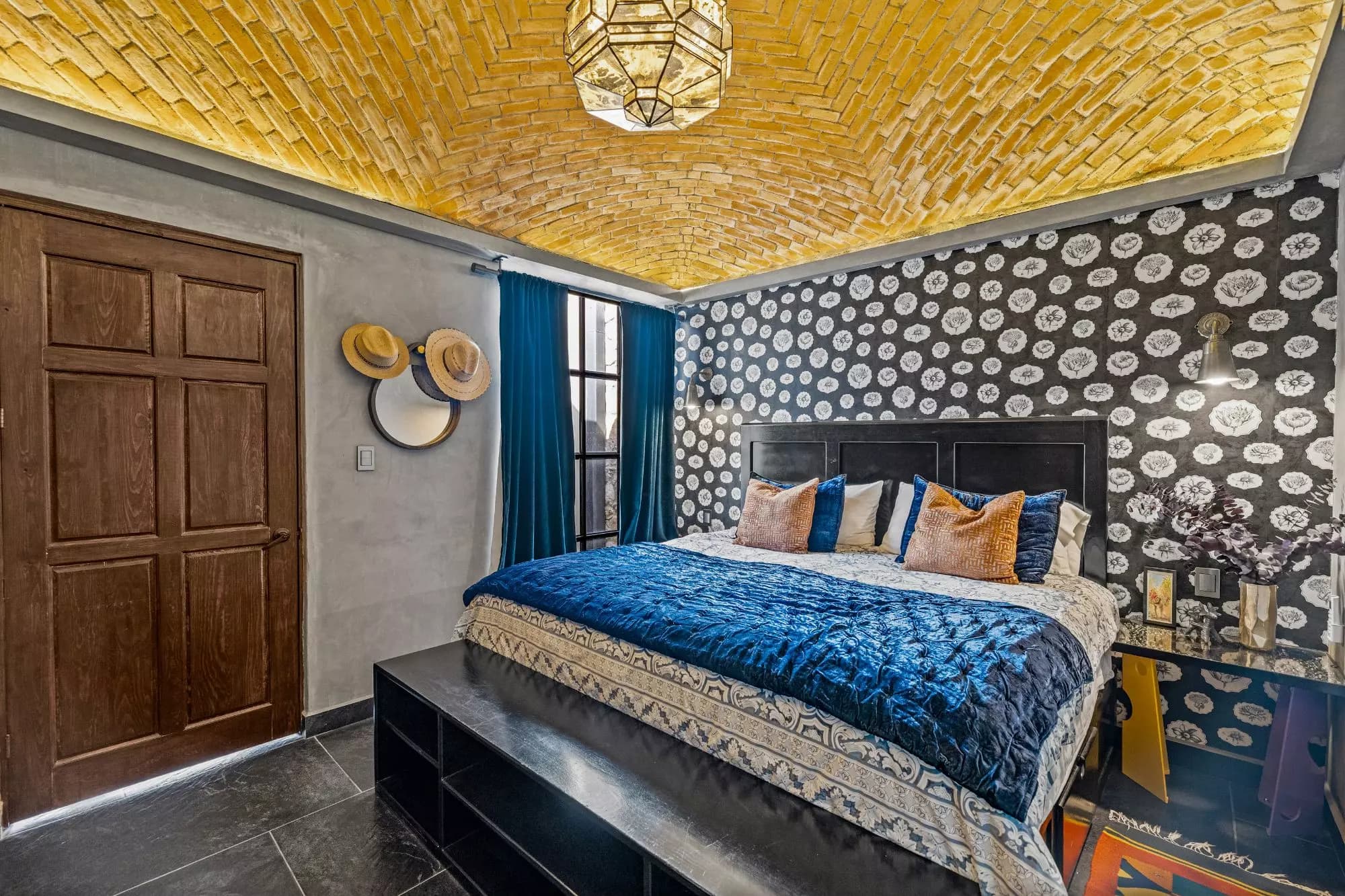 Penthouse Quebrada — San Miguel de Allende Centro, San Miguel de Allende — photo 14 — artisan bedroom with golden barrel ceiling