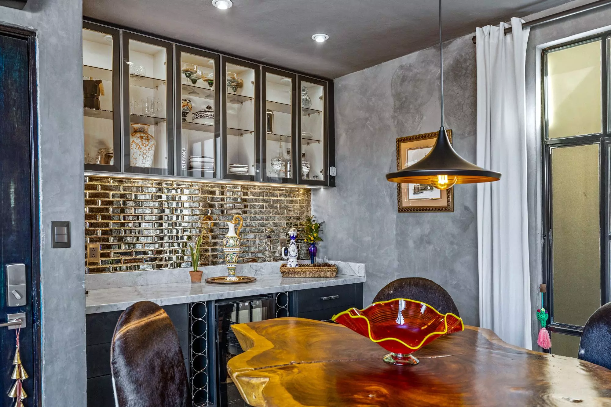 Penthouse Quebrada — San Miguel de Allende Centro, San Miguel de Allende — photo 7 — sophisticated entertaining space, curated elegance