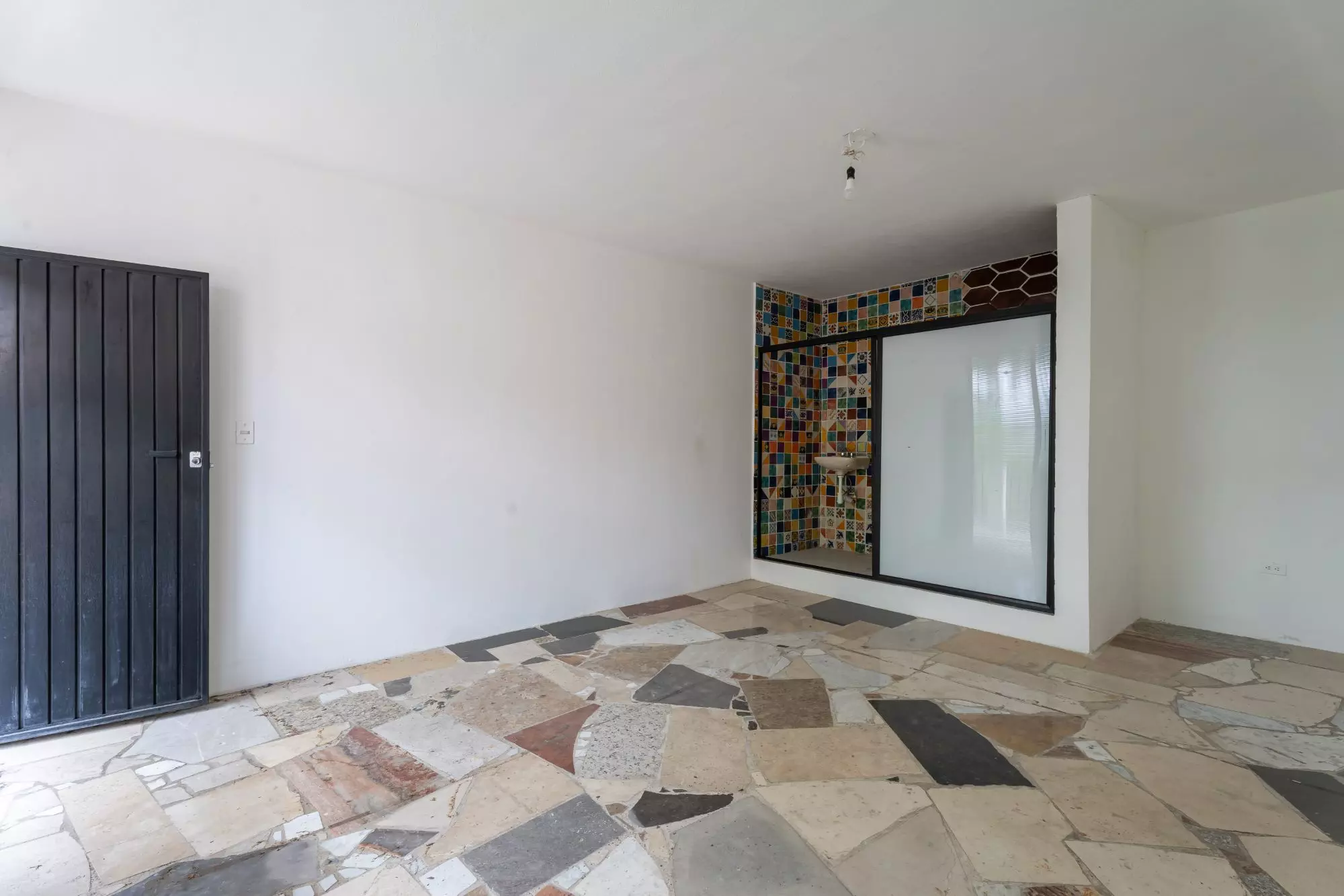 Aurora 30 — Aurora, San Miguel de Allende — photo 7 — luminous spa sanctuary under renovation