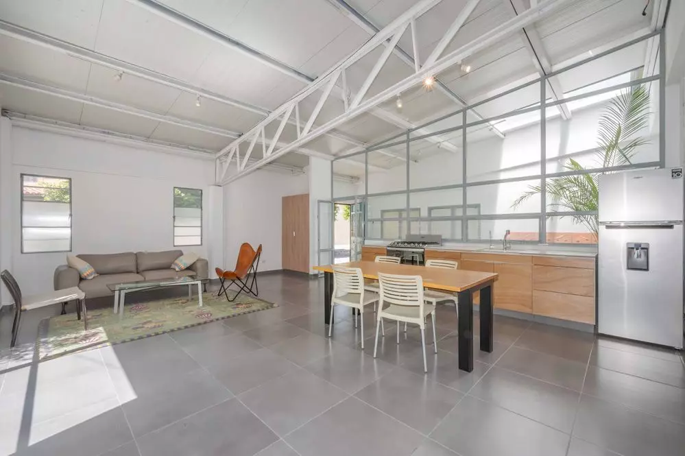 Fraccion 5 — San Antonio, San Miguel de Allende — photo 4 — luminous loft with soaring architecture