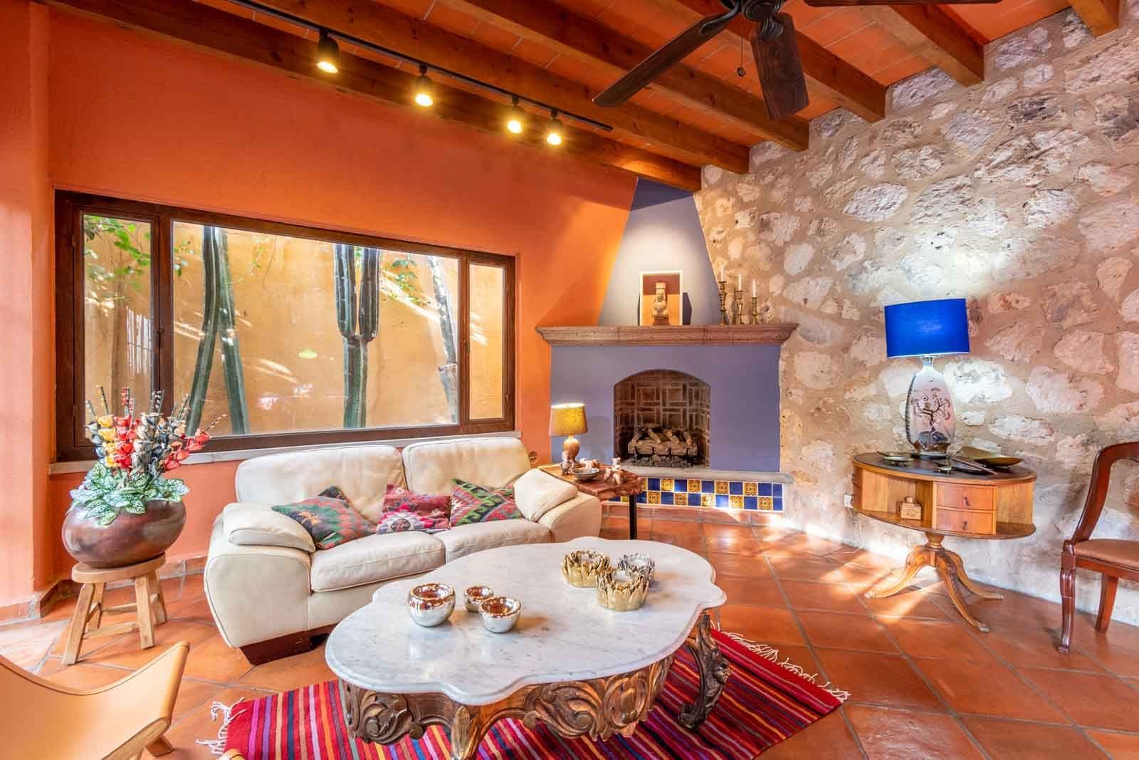 Casa San Miguel 11 — El Paraiso, San Miguel de Allende — photo 8 — radiant colonial elegance meets contemporary comfort