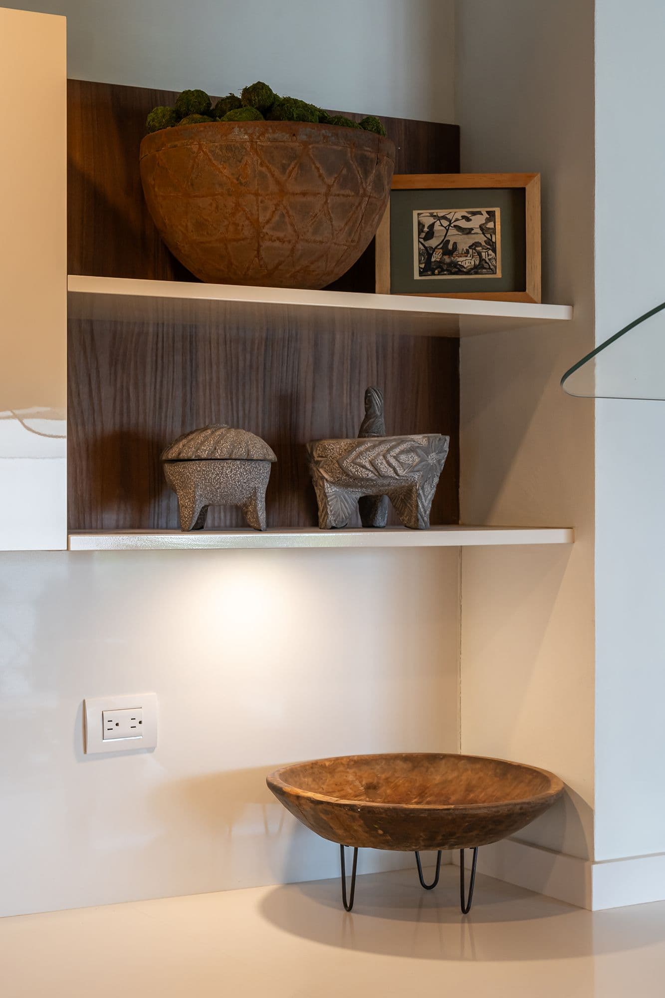 Le Cottage Penthouse #9 — Centro, San Miguel de Allende — photo 4 — artfully curated ethnic decor display