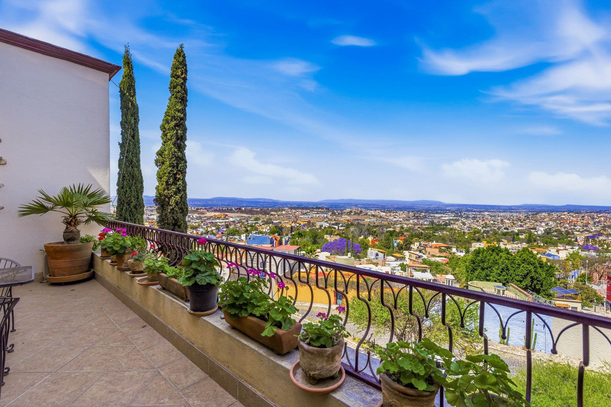 Casa Arie — Caracol, San Miguel de Allende — photo 11 — panoramic hillside views, elegant terrace living