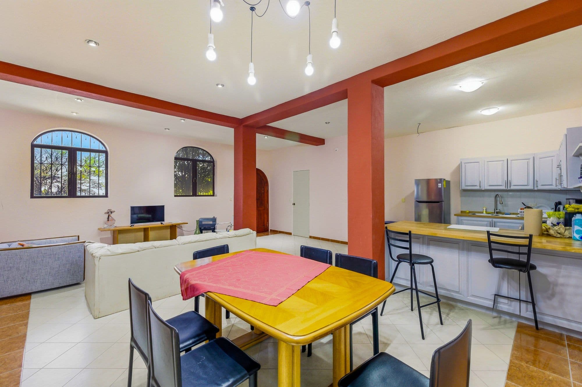 Casa Arie — Caracol, San Miguel de Allende — photo 21 — vibrant open-plan living with architectural charm