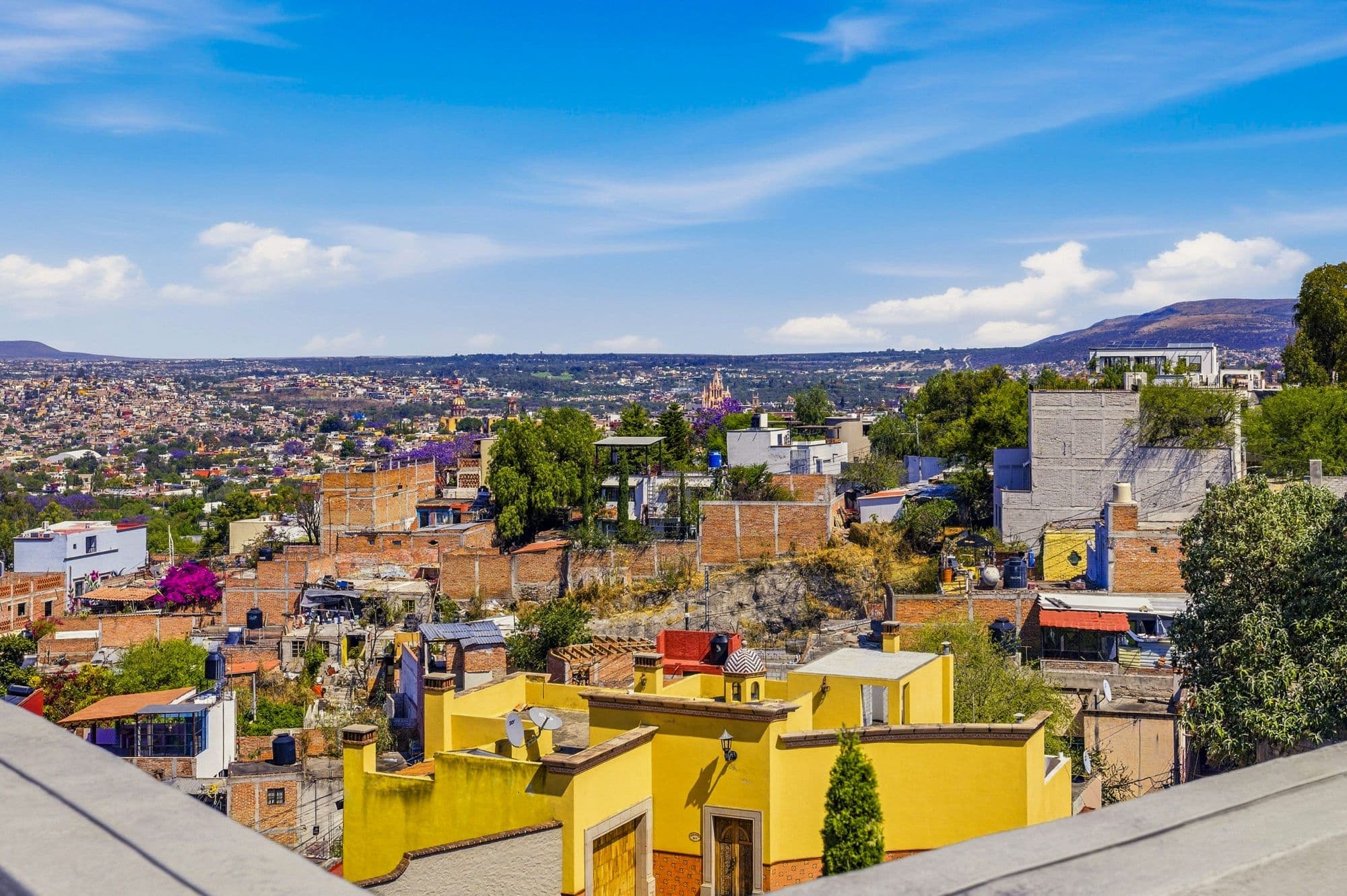 Casa Arie — Caracol, San Miguel de Allende — photo 19 — panoramic vistas, vibrant colonial charm