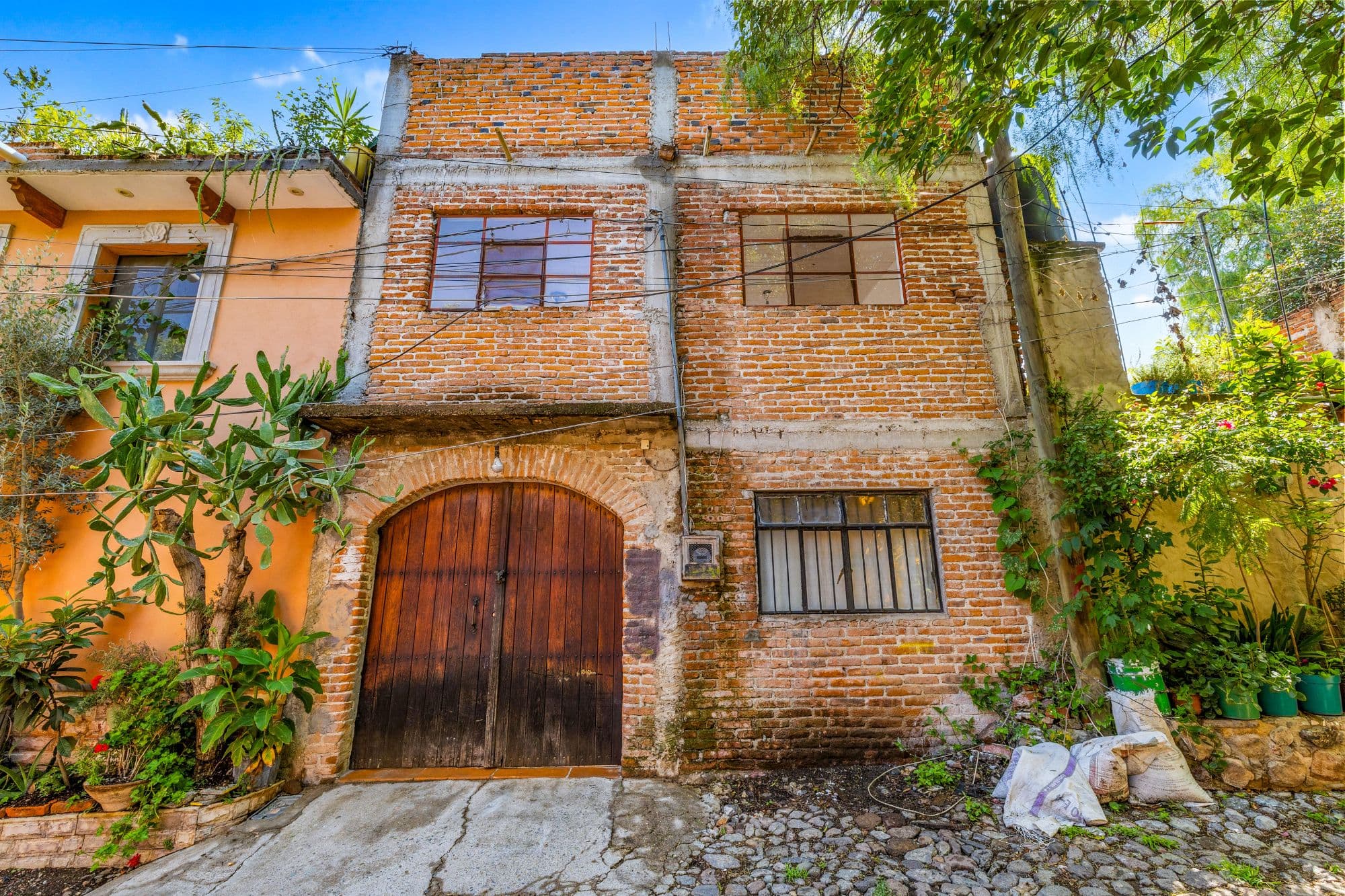 Casa Arias — La Palmita, San Miguel de Allende — photo 18 — charming colonial brick architecture awaits restoration