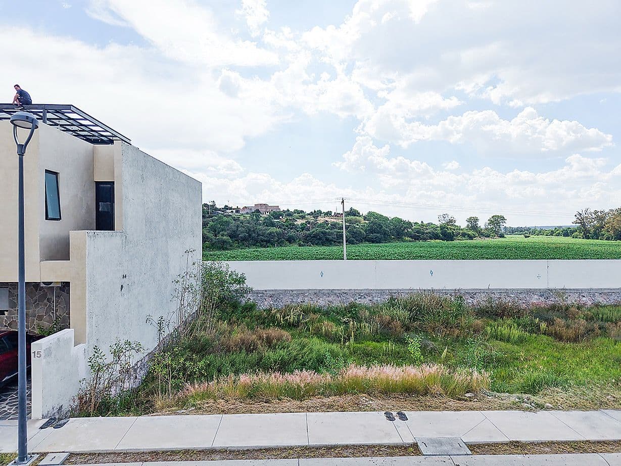 Zirándaro Lavanda Lot 7 — Zirándaro, San Miguel de Allende — photo 3 — serene countryside views, modern minimalist design