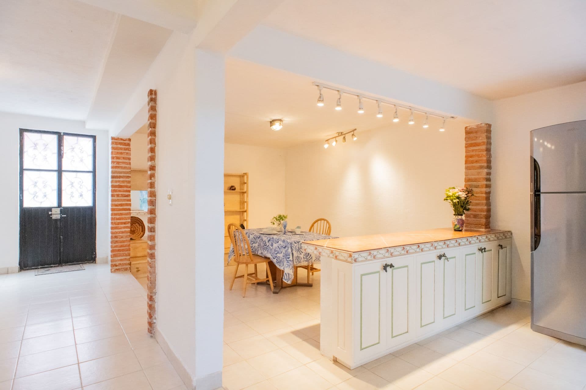 Casa Santuario — San Antonio, San Miguel de Allende — photo 6 — luminous kitchen with rustic charm