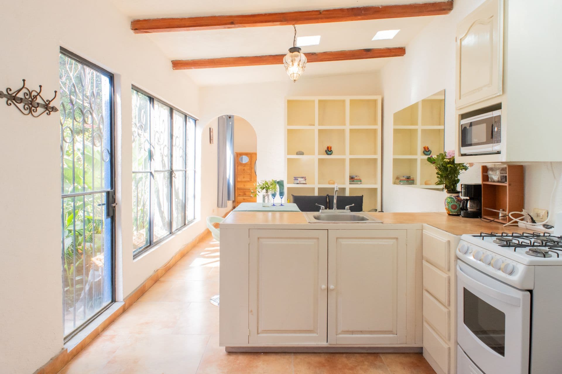 Casa Santuario — San Antonio, San Miguel de Allende — photo 22 — luminous colonial kitchen with authentic charm
