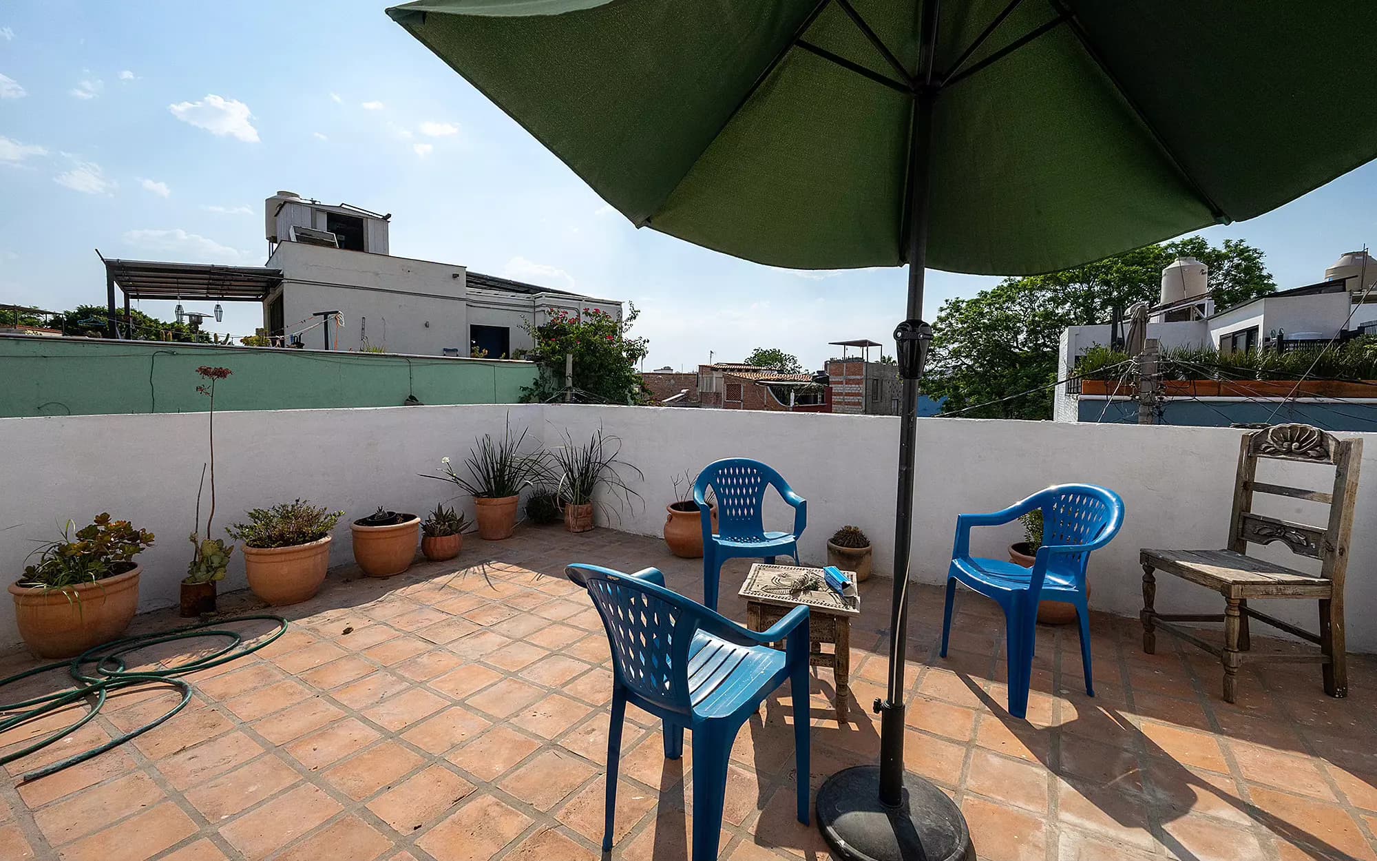 Casa Opportunity — Guadalupe, San Miguel de Allende — photo 2 — sun-drenched rooftop entertaining space