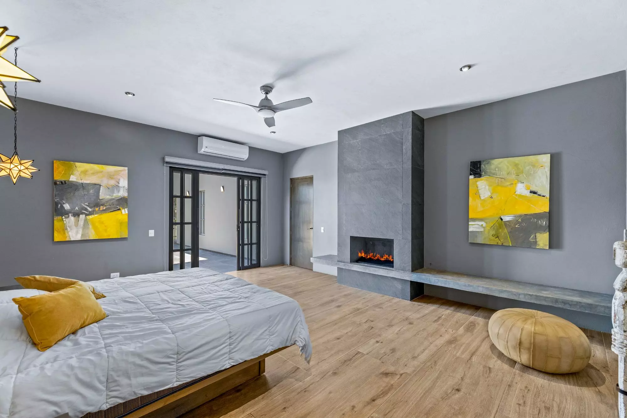 Casa San Uriel — El Paraiso, San Miguel de Allende — photo 18 — contemporary master suite, fireplace ambiance