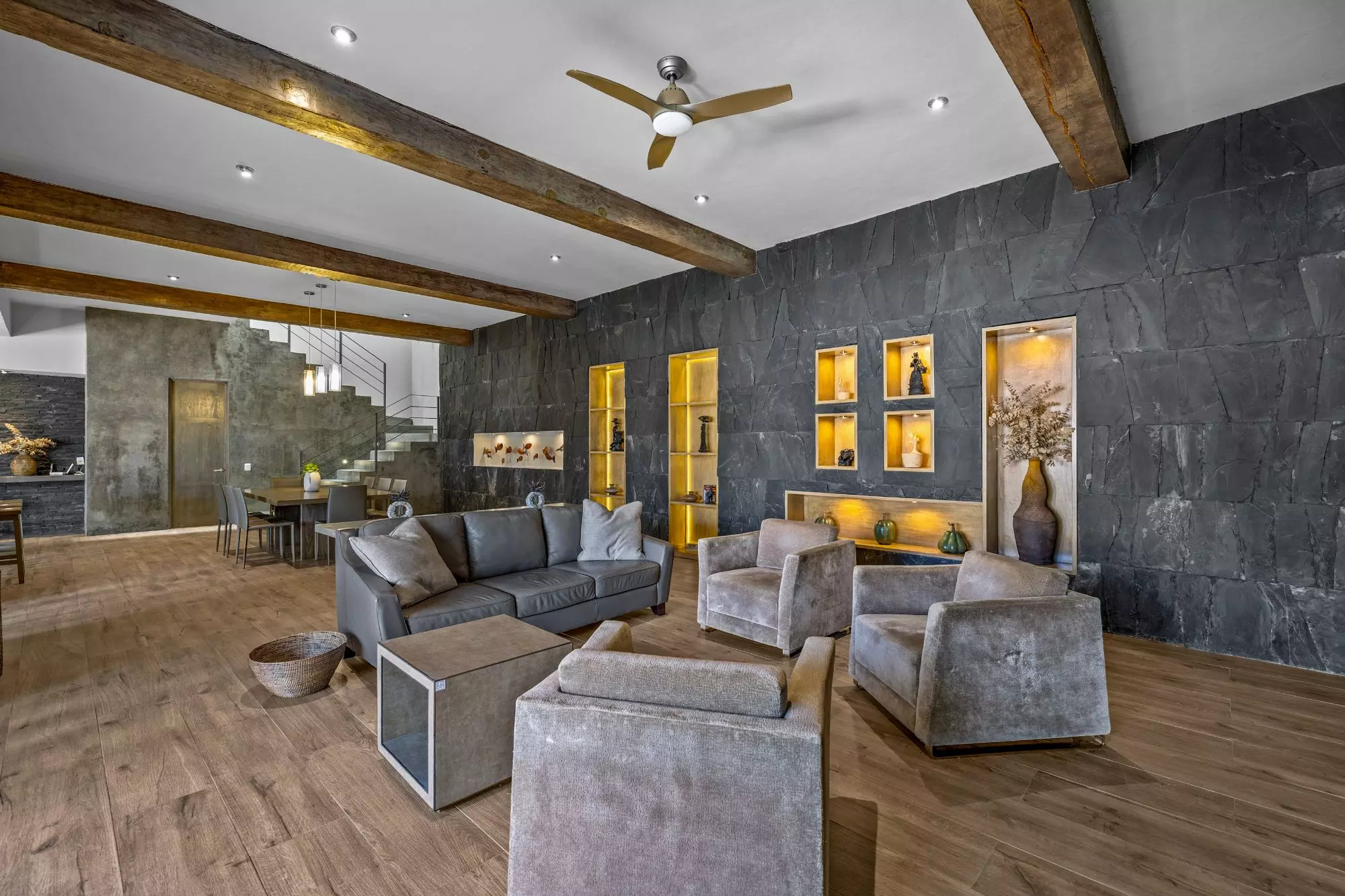 Casa San Uriel — El Paraiso, San Miguel de Allende — photo 10 — sophisticated open-concept living, soaring timber beams