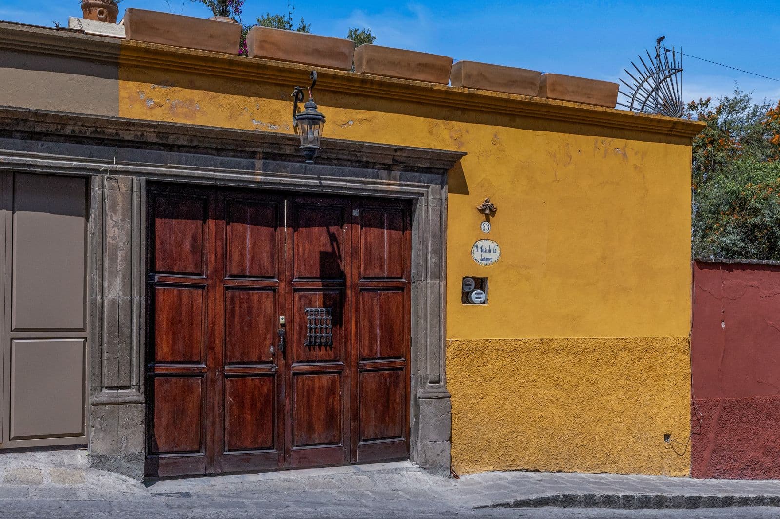 Casa de La Soñadora — Centro, San Miguel de Allende — photo 19 — charming colonial facade, authentic mexican character