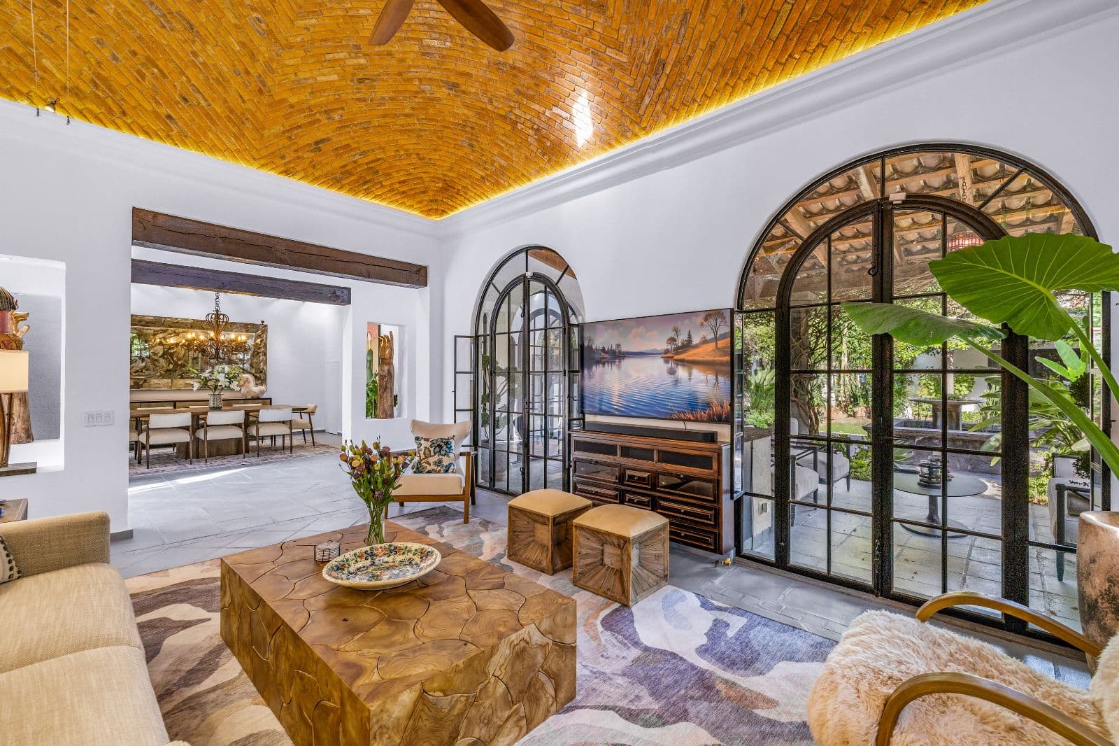 Casa CurVale — Villa de los Frailes, San Miguel de Allende — photo 6 — sophisticated open-plan living with architectural charm