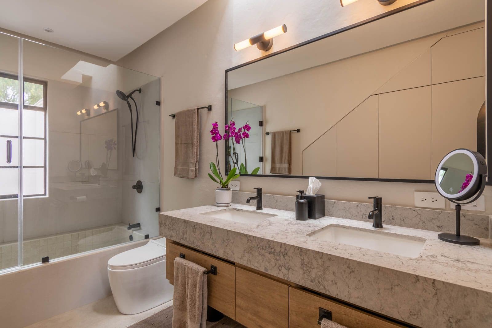 Casa de Luz — Ojo de Agua, San Miguel de Allende — photo 19 — spa-inspired luxury master bath sanctuary