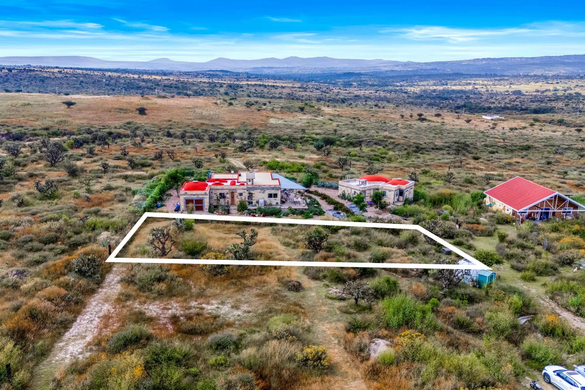 Hapori Eco Aldea Lot 3 — Capadero (San Isidro Capadero), San Miguel de Allende — photo 3 — sweeping valley vistas, architectural distinction