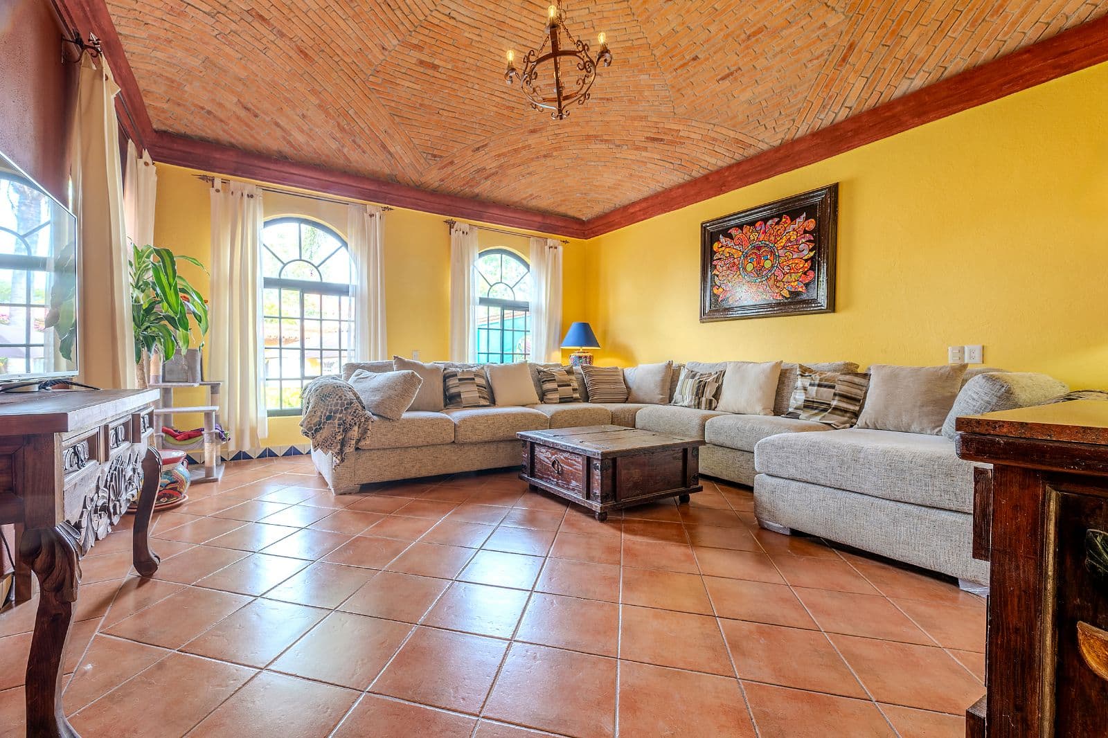 Casa Colorida — Villa de los Frailes, San Miguel de Allende — photo 11 — sunlit colonial living with authentic charm