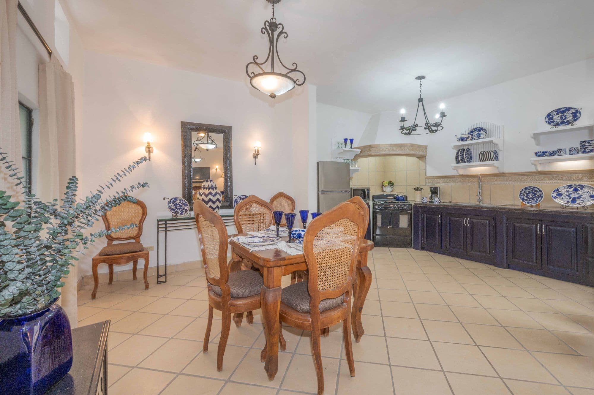 Casa Azul Escondida — San Antonio, San Miguel de Allende — photo 2 — elegant dining, open kitchen flow