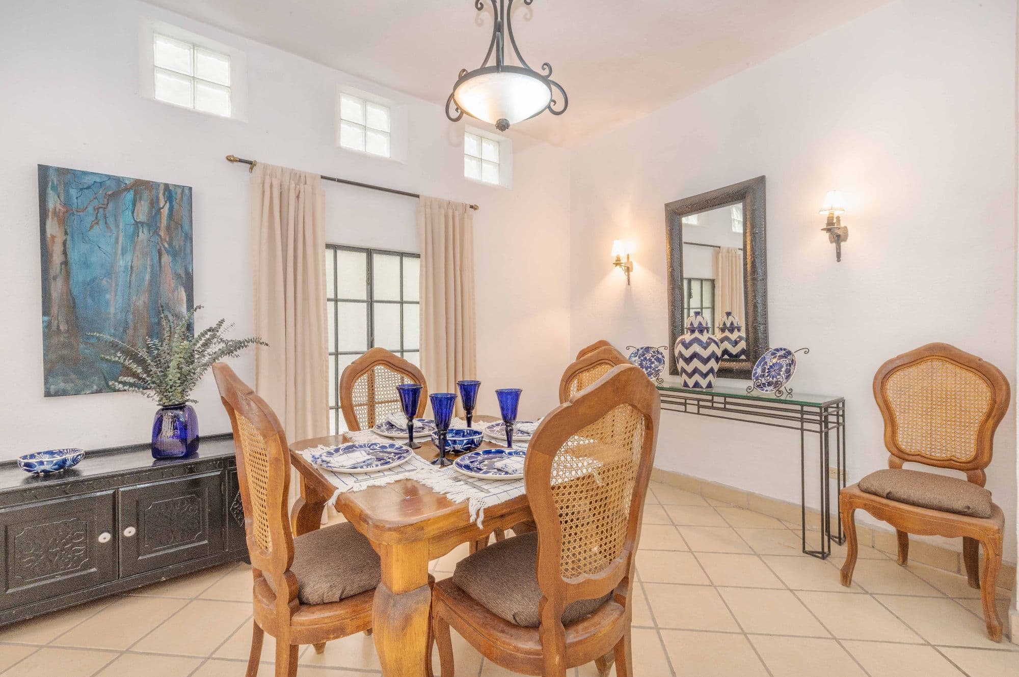 Casa Azul Escondida — San Antonio, San Miguel de Allende — photo 3 — elegant dining room with soaring ceilings