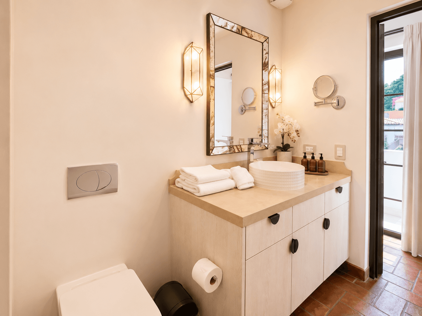 3 · Luxury Penthouse 2 Bedrooms with Private Rooftop - Paseo del Centro — Centro, San Miguel de Allende — photo 11 — sophisticated spa-inspired ensuite sanctuary