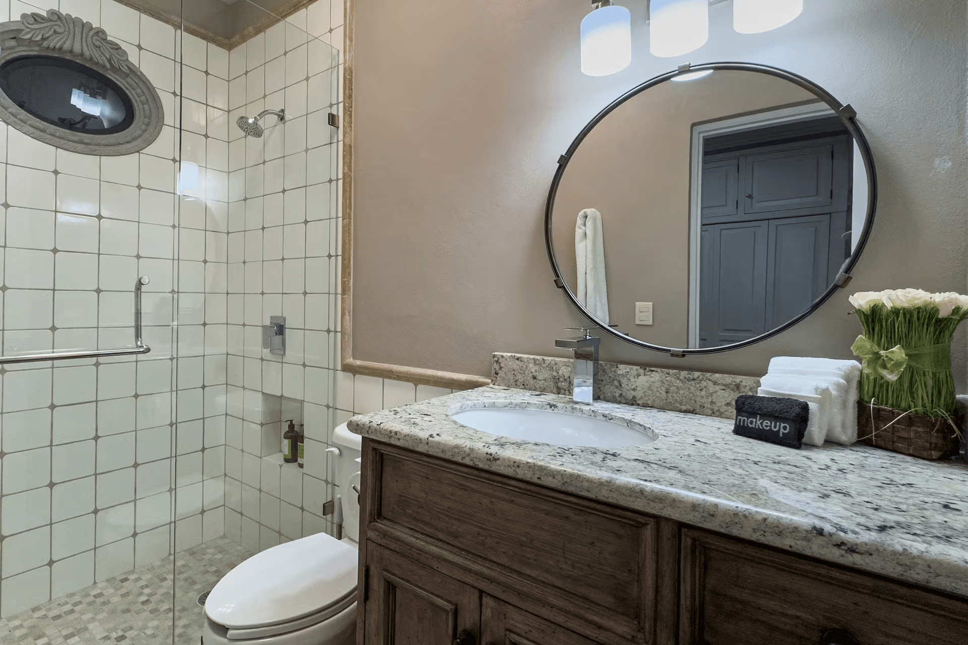 Casa Mimosa — San Antonio, San Miguel de Allende — photo 22 — spa-inspired ensuite with natural light