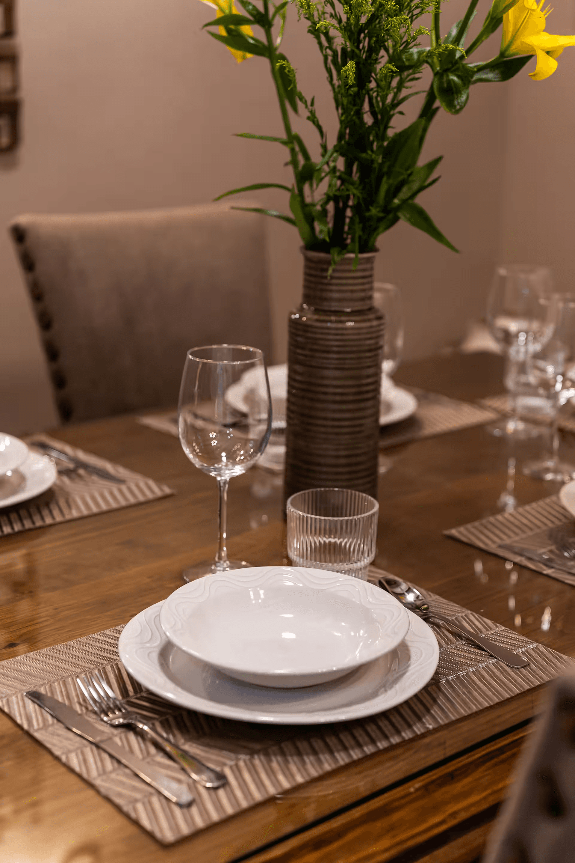 Casa Mimosa — San Antonio, San Miguel de Allende — photo 8 — elegant dining ambiance, refined entertaining space