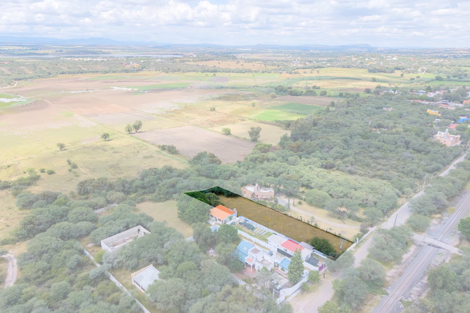 Terrenos San Miguelito de Los Frailes — Villa de los Frailes, San Miguel de Allende — photo 14 — serene riverside estate, sweeping valley views