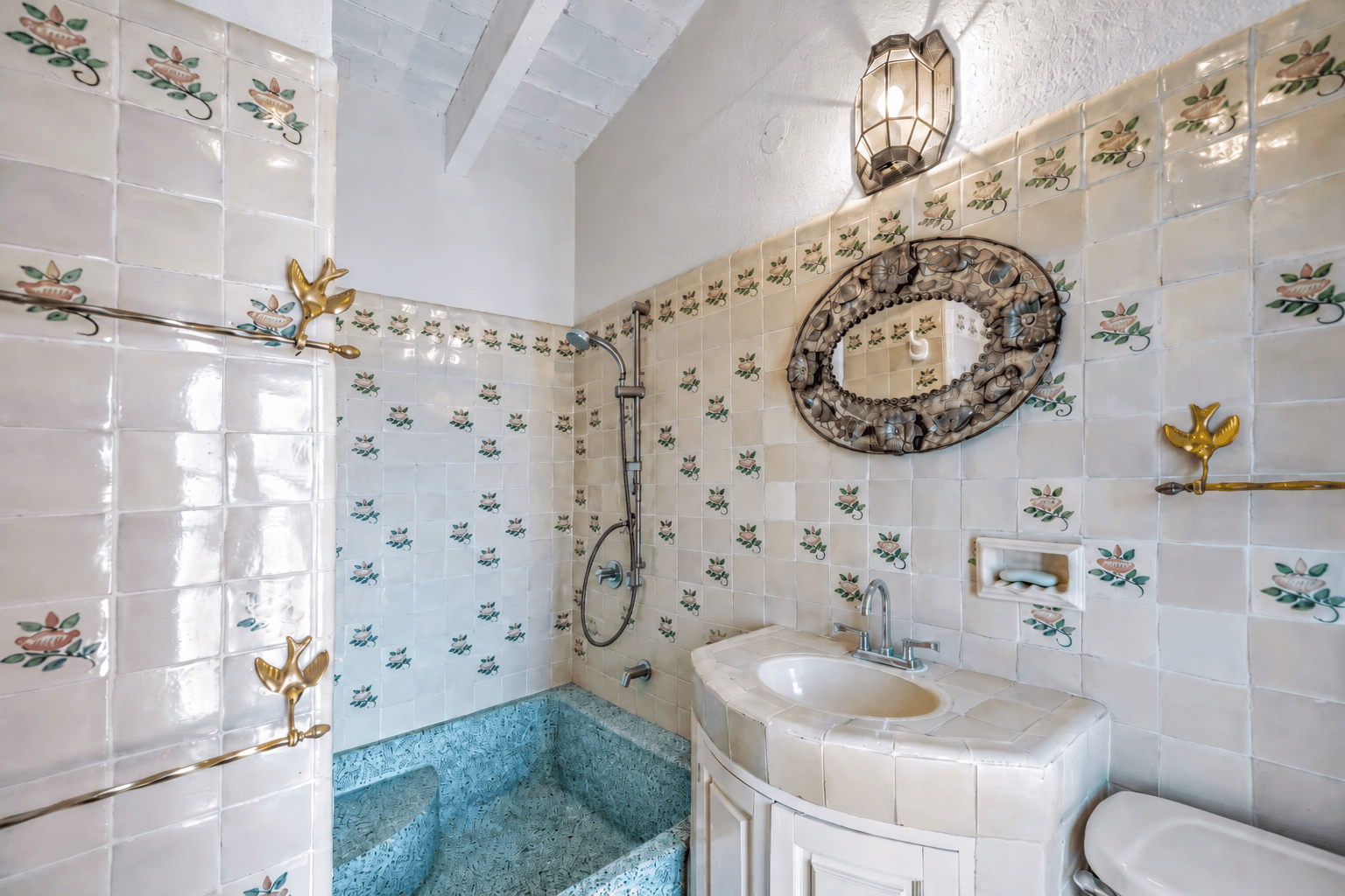 Casa 54 — Centro, San Miguel de Allende — photo 11 — artisanal spa sanctuary with handpainted tiles