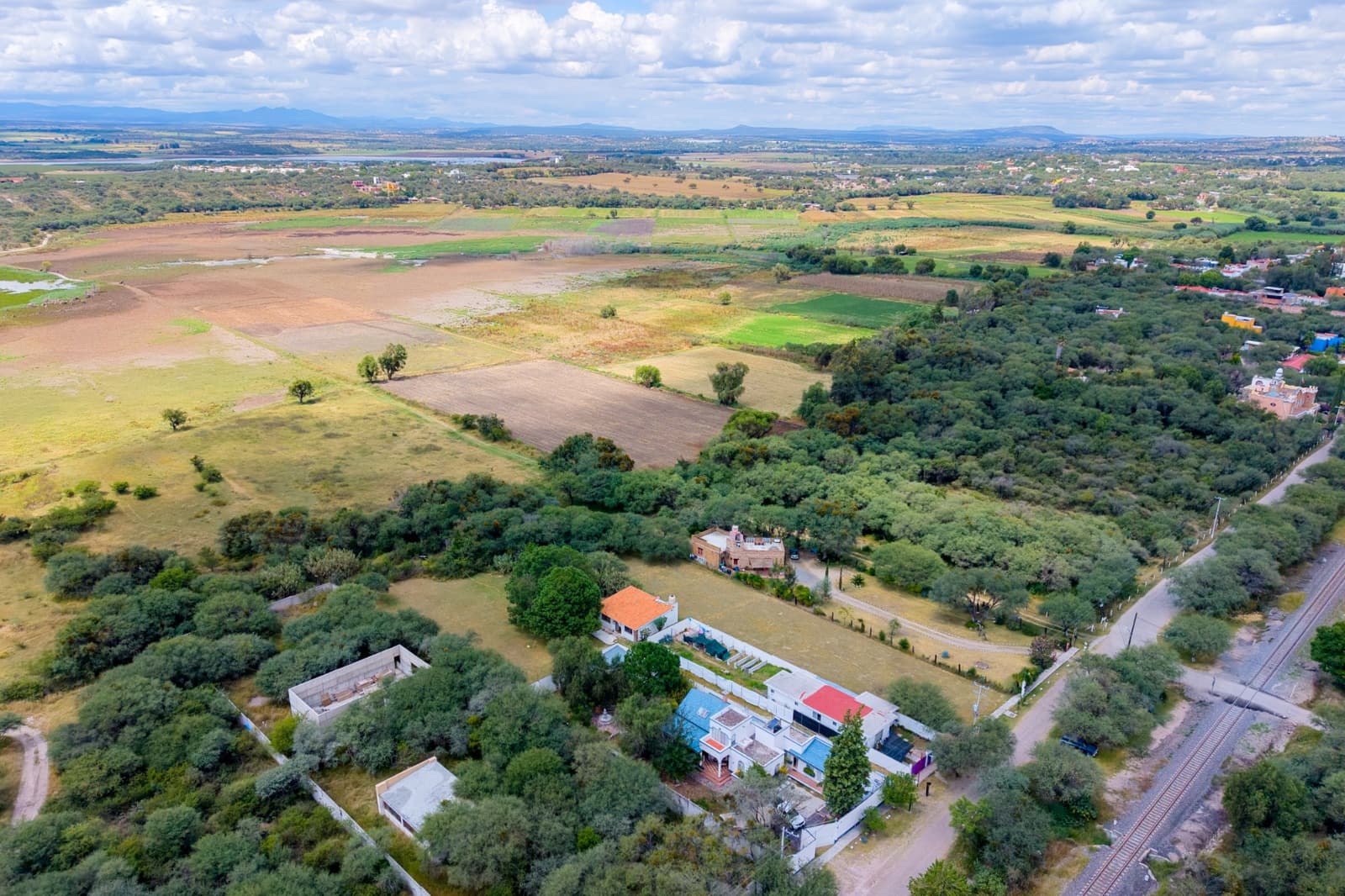 Terrenos San Miguelito de Los Frailes — Villa de los Frailes, San Miguel de Allende — photo 11 — sprawling countryside estate, panoramic vistas