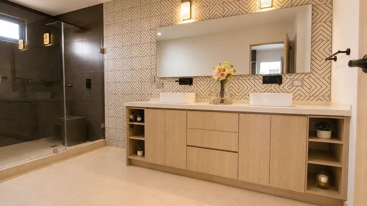 Casa Ventanas — Club de Golf Ventanas, San Miguel de Allende — photo 42 — spa-inspired modern luxury bathroom retreat