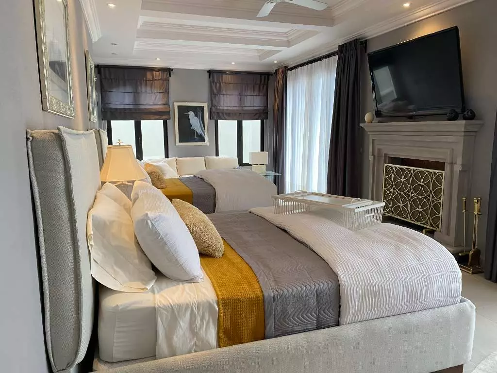 Casa Lyla — Balcones, San Miguel de Allende — photo 9 — luxurious master suite, refined elegance