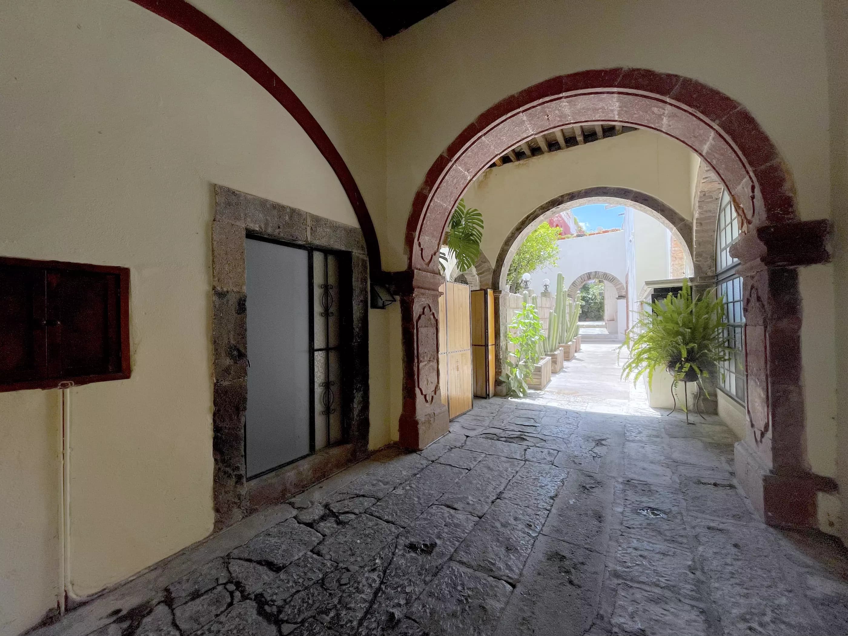Casa Correo — San Miguel de Allende Centro, San Miguel de Allende — photo 4 — charming arched passageway, authentic character