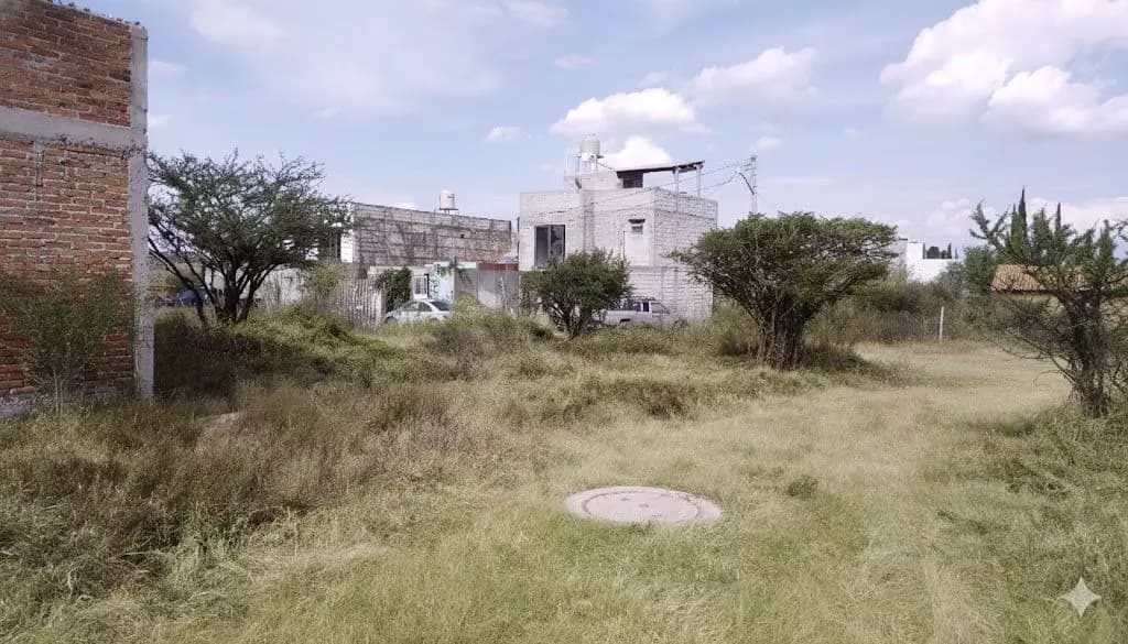 Homesite San Virgilio — San Virgilio, San Miguel de Allende — photo 7 — rustic potential with mature landscaping