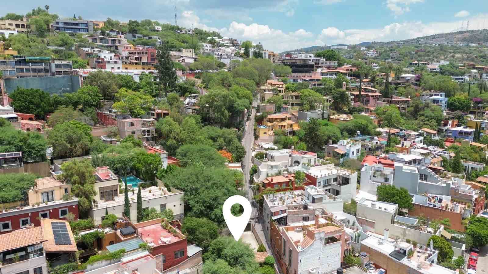 La Esquina Mágica — Centro, San Miguel de Allende — photo 7 — vibrant hillside community, lush verdant landscape