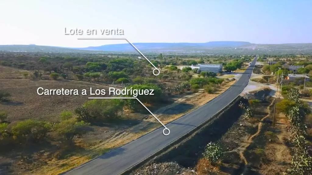 Rancho Los Organos 6.4 Ha — Camino a Dr Mora, San Miguel de Allende — photo 2 — scenic roadside lot with panoramic valley views