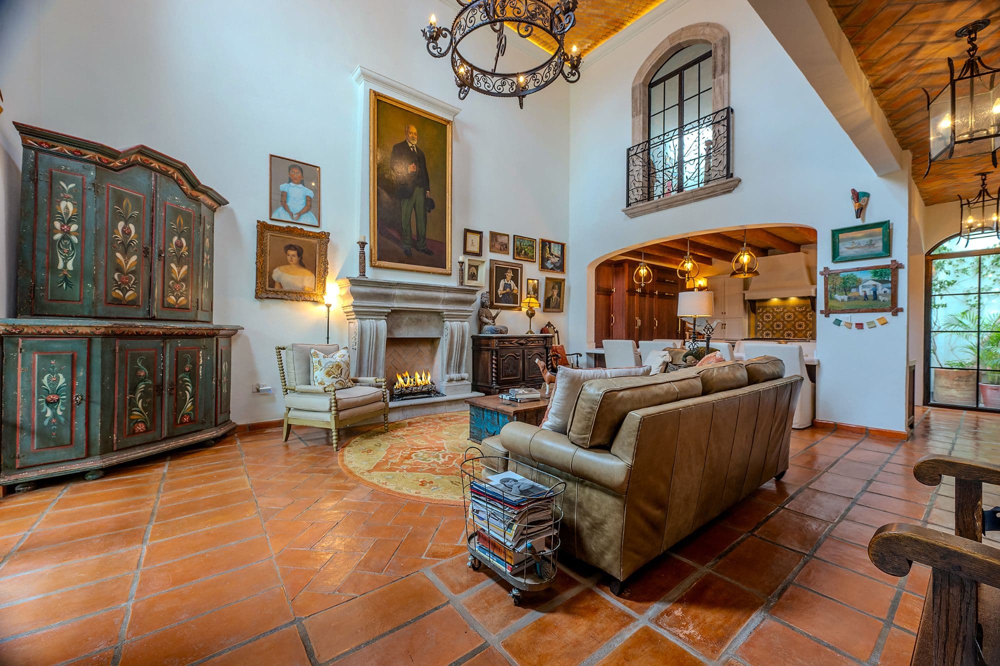 Casa de los Leones — Guadalupe, San Miguel de Allende — photo 4 — soaring ceilings, authentic colonial elegance