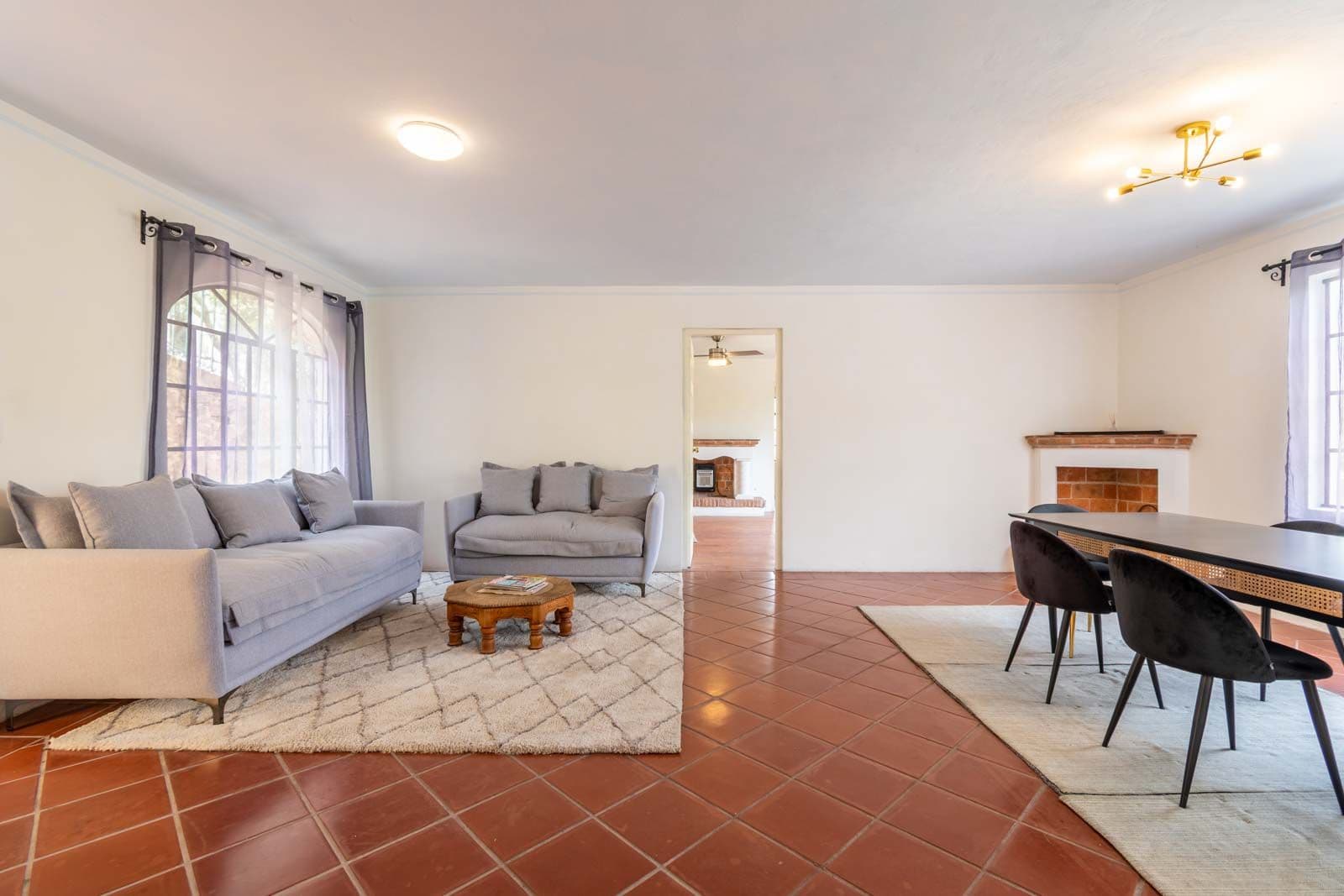 Santo Domingo Condo 9C — Centro, San Miguel de Allende — photo 3 — spacious living area, abundant natural light