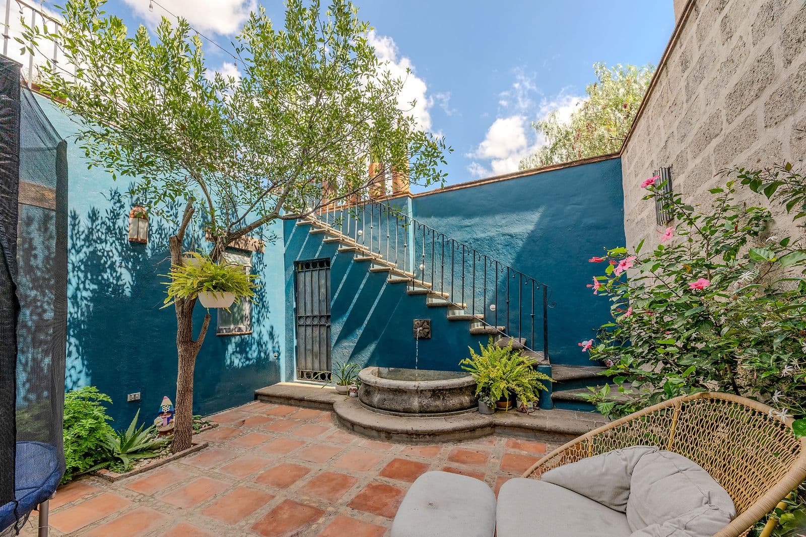 Casa Blue — La Palmita, San Miguel de Allende — photo 9 — charming courtyard oasis, vibrant colonial elegance