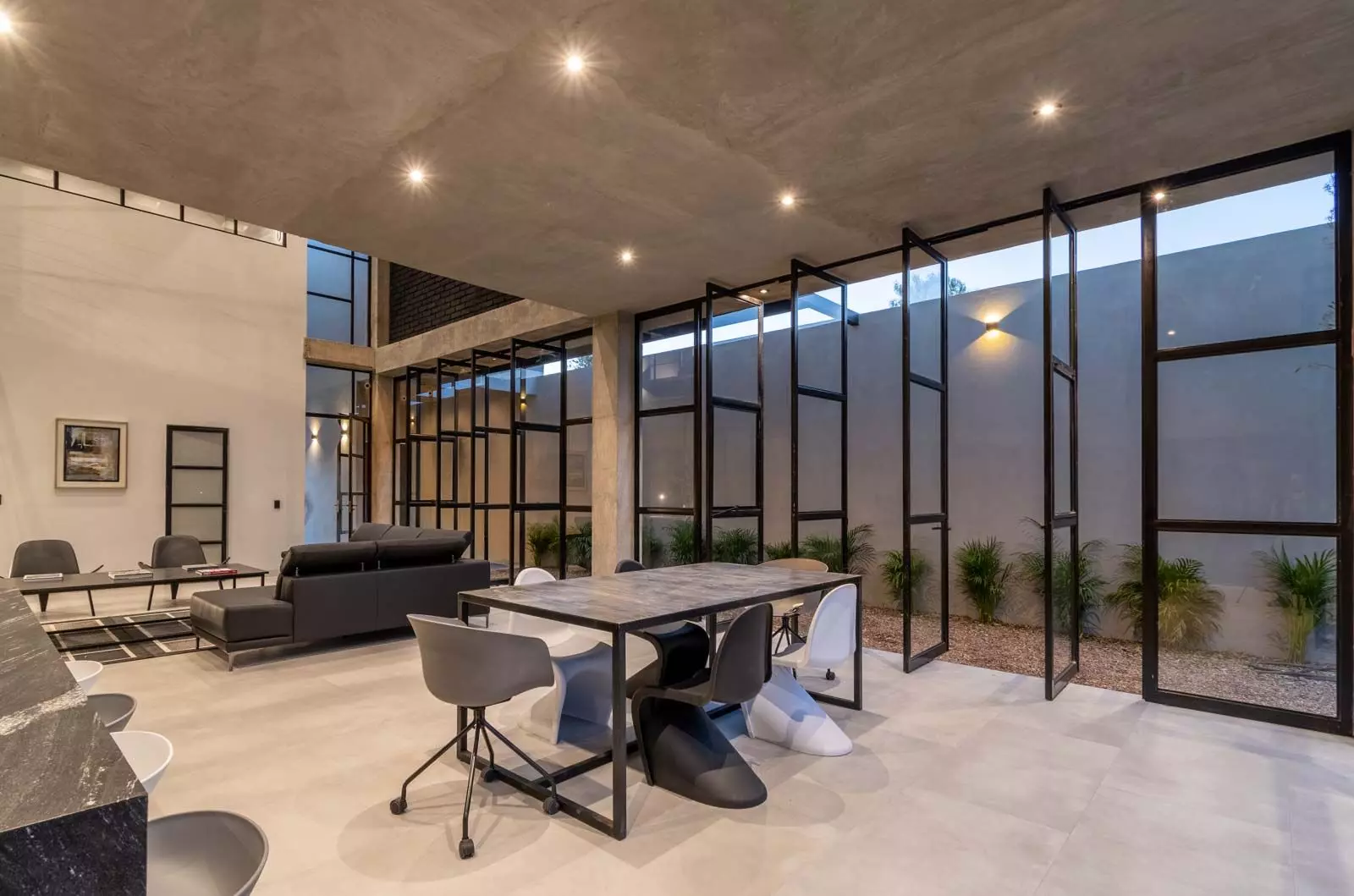 Brut House — San Antonio, San Miguel de Allende — photo 6 — contemporary open-concept luxury living space