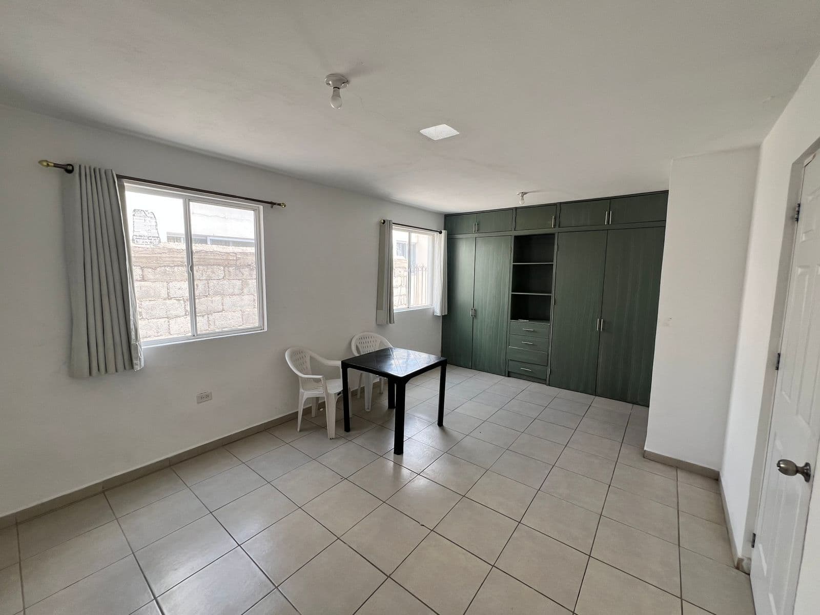 Las Brisas Tepexpan — Las Brisas, San Miguel de Allende — photo 10 — bright, spacious bedroom with built-in wardrobes
