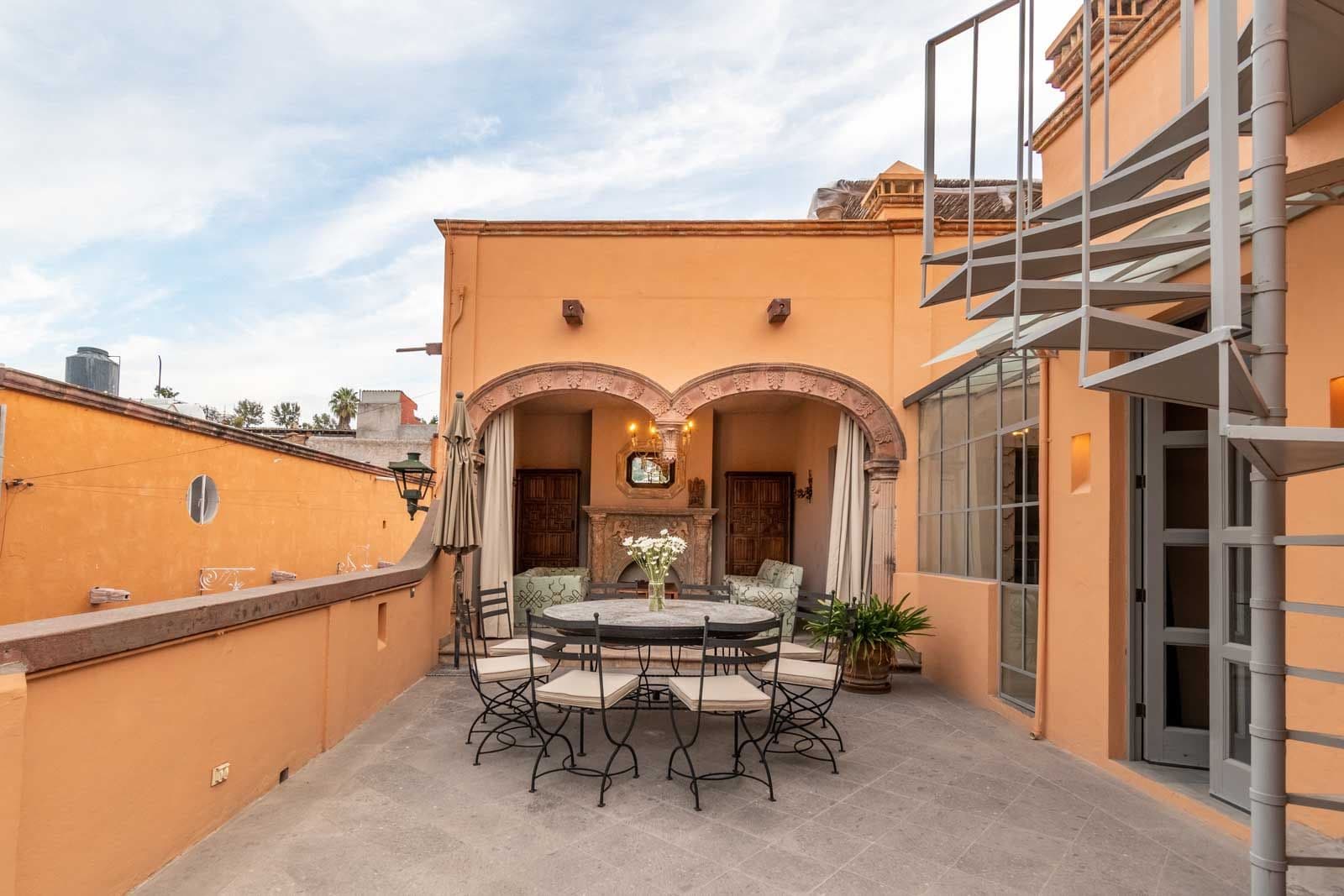 Casa Recreo — Centro, San Miguel de Allende — photo 16 — charming terrace with colonial arches