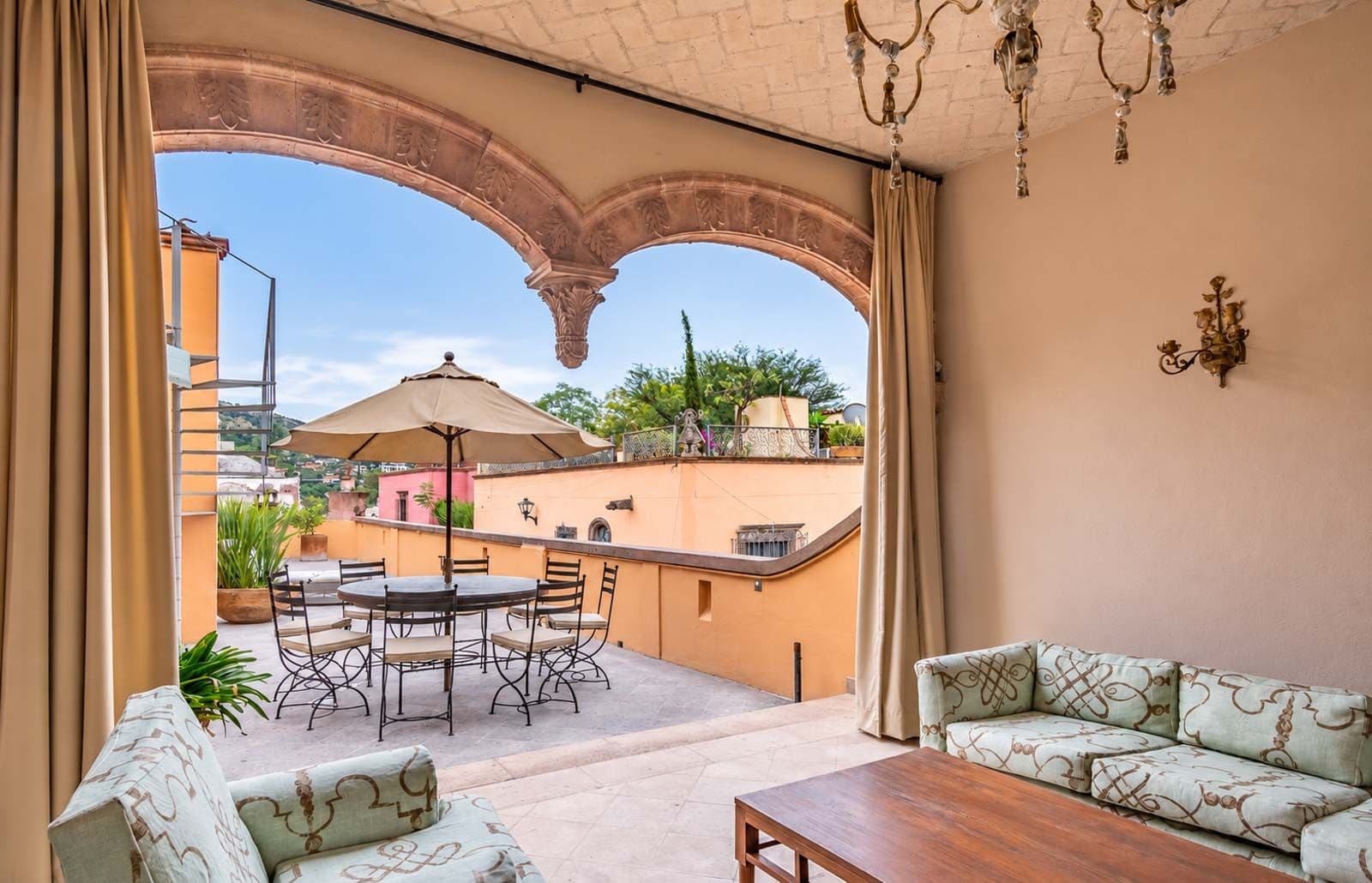 Casa Recreo — Centro, San Miguel de Allende — photo 25 — soaring arches, panoramic rooftop vistas