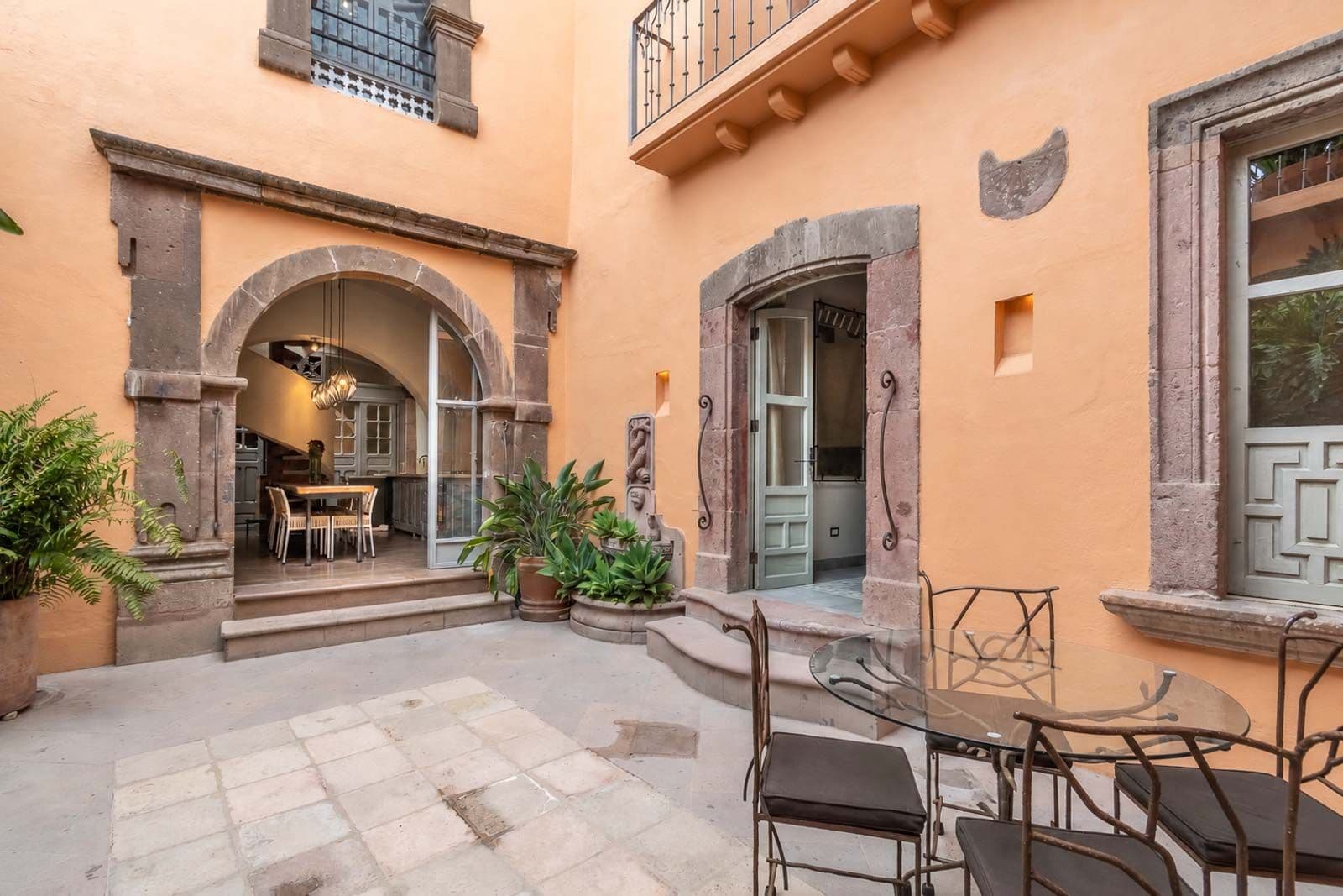 Casa Recreo — Centro, San Miguel de Allende — photo 3 — charming courtyard, warm colonial architecture