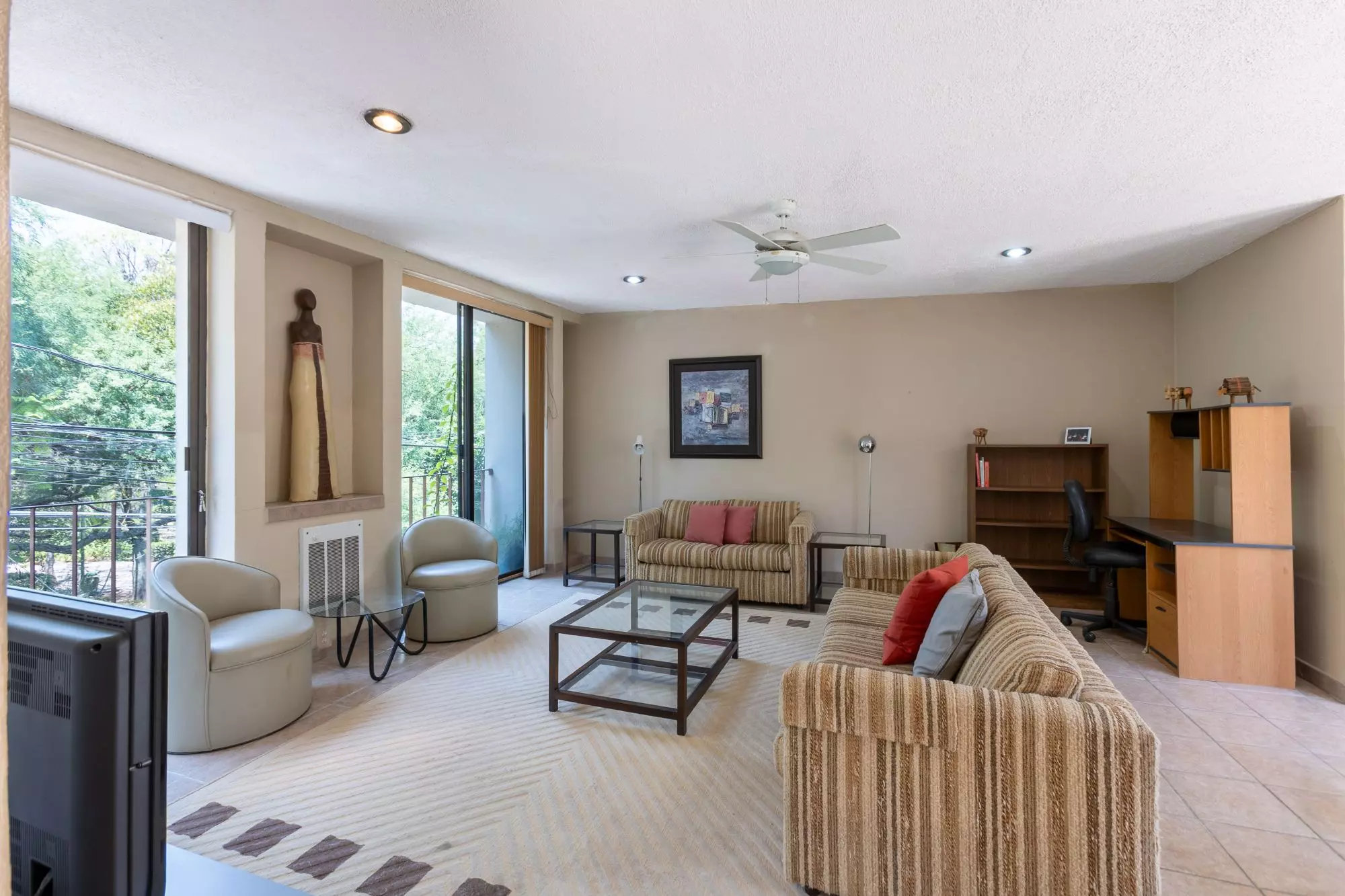 Exquisite Home in Prime San Miguel de Allende Location — Guadiana, San Miguel de Allende — photo 20 — sophisticated living with curated elegance