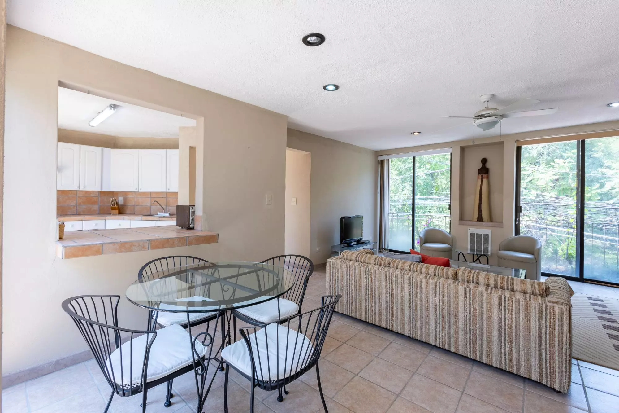 Exquisite Home in Prime San Miguel de Allende Location — Guadiana, San Miguel de Allende — photo 22 — luminous open-plan living with panoramic views