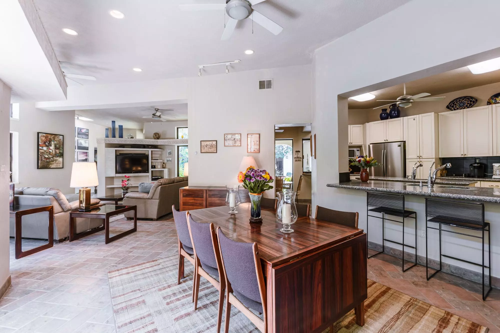 Exquisite Home in Prime San Miguel de Allende Location — Guadiana, San Miguel de Allende — photo 5 — open-concept luxury living perfected